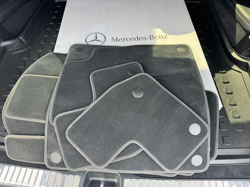 Mercedes-Benz GLS 400D 4MATIC AMG  ZÁRUKA - fotka 16 z 25