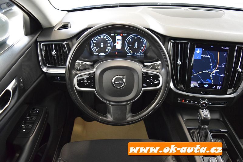 Volvo V60 2.0 D PRAV.SERVIS AUTOMAT 2020 - fotka 30 z 61