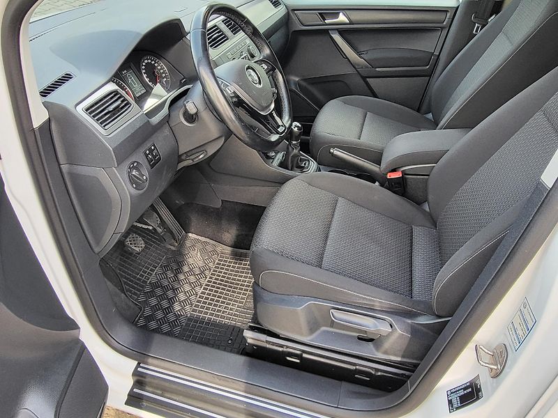 Volkswagen Caddy (2017) Trendline 2,0 TDI 75KW - fotka 23 z 30