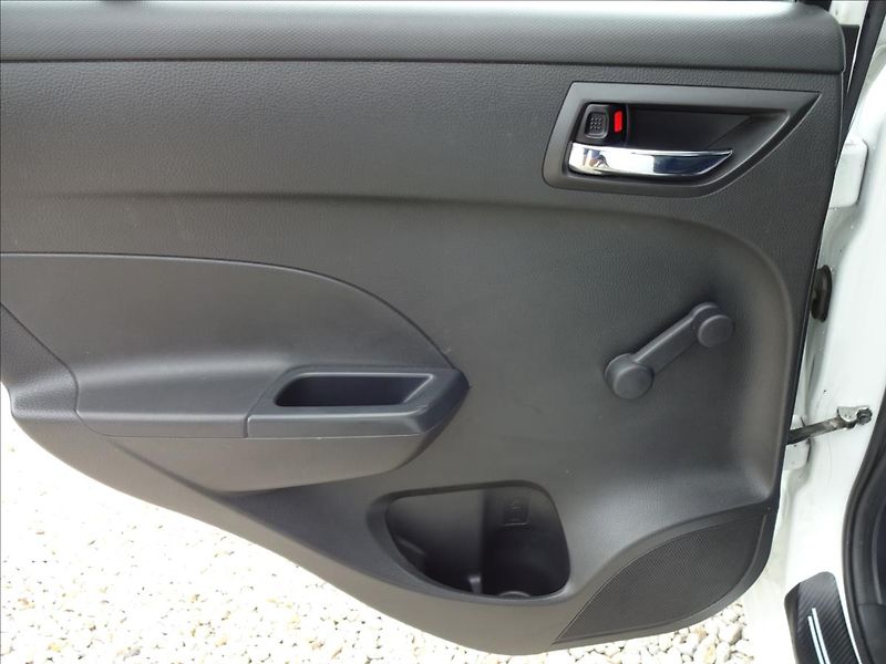 Suzuki Swift 1.2i16V NOVÉ ROZVODY - fotka 21 z 47
