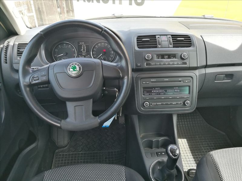 Škoda Roomster 1,2 TSi Scout - fotka 4 z 17