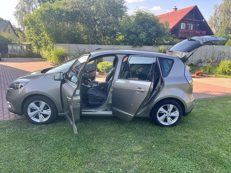 Renault Scénic 1.2TCE 85KW,KůŽE,NAVI,2xKOLA - fotka 26 z 44