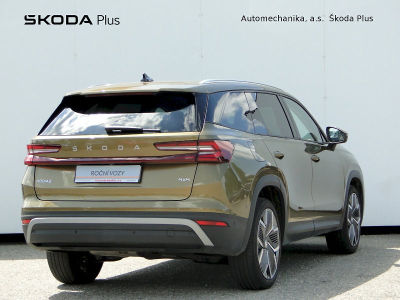 Škoda Kodiaq (2024) DSG 4x4 2.0 TDI / 142 kW / EXC - fotka 2 z 42