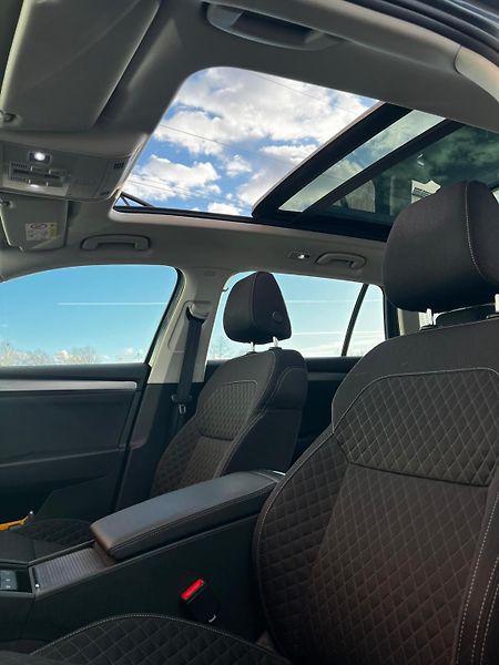 Škoda Superb 1.6TDI DSG Style Panorama - fotka 21 z 23