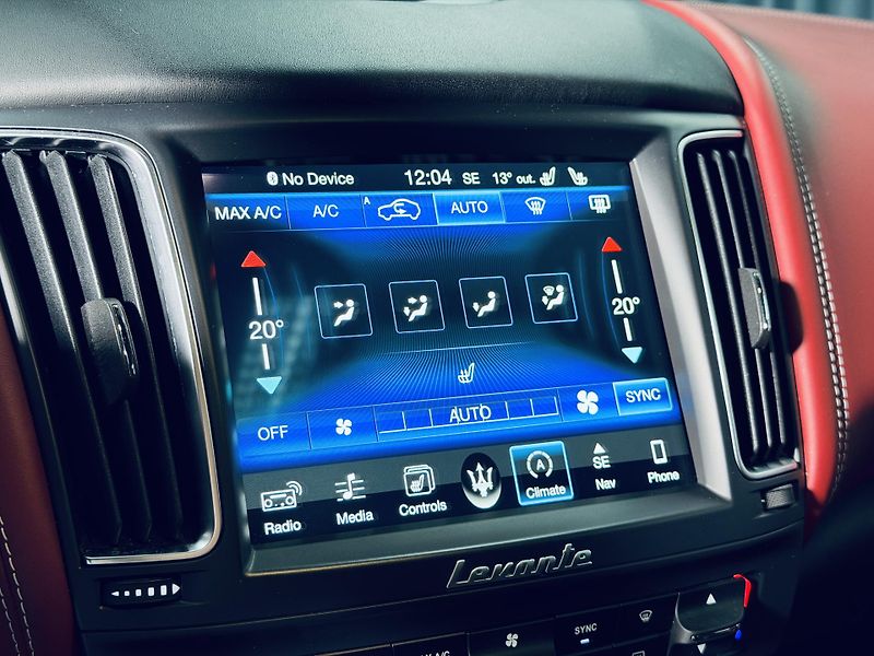 Maserati Levante (2017) 3.0d*V6*Ermenegildo.Zegna* - fotka 25 z 36