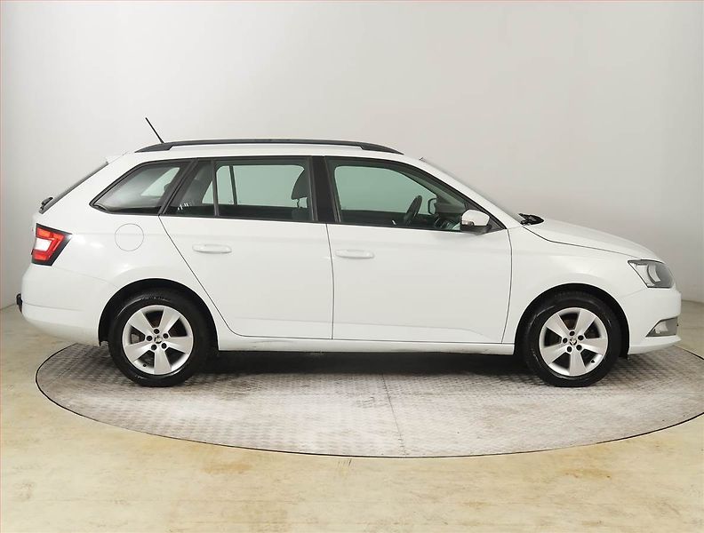 Škoda Fabia (2016) 1.2 TSI - fotka 6 z 16