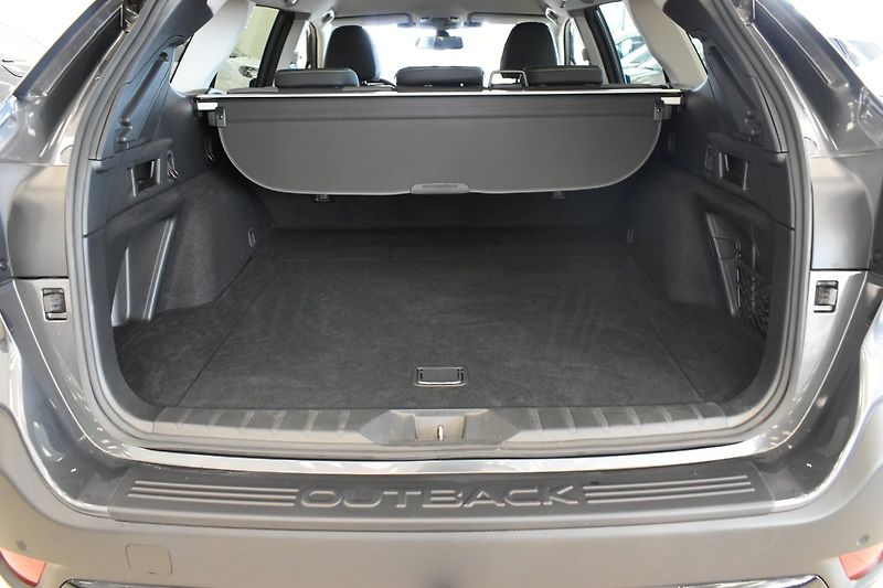 Subaru Outback 2.5i 4WD Field + tažné - fotka 21 z 22