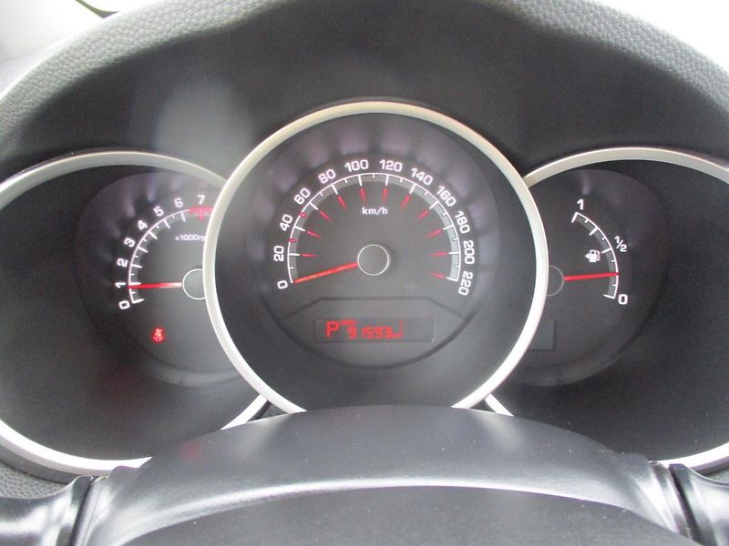 Kia Venga 1.6i 91kW AUTOMAT*NAVI*VÝHŘEV - fotka 16 z 50