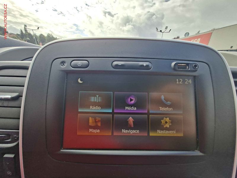 Renault Trafic (2019) 1.6dCi L2 9míst, 2.maj, AC - fotka 20 z 21