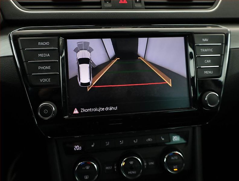 Škoda Superb (2016) 2.0 TDI 4x4, 4X4, Automat - fotka 12 z 16