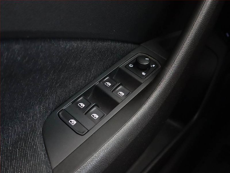 Škoda Scala (2019) Style 1.0 TSI, Serv.kniha - fotka 17 z 18