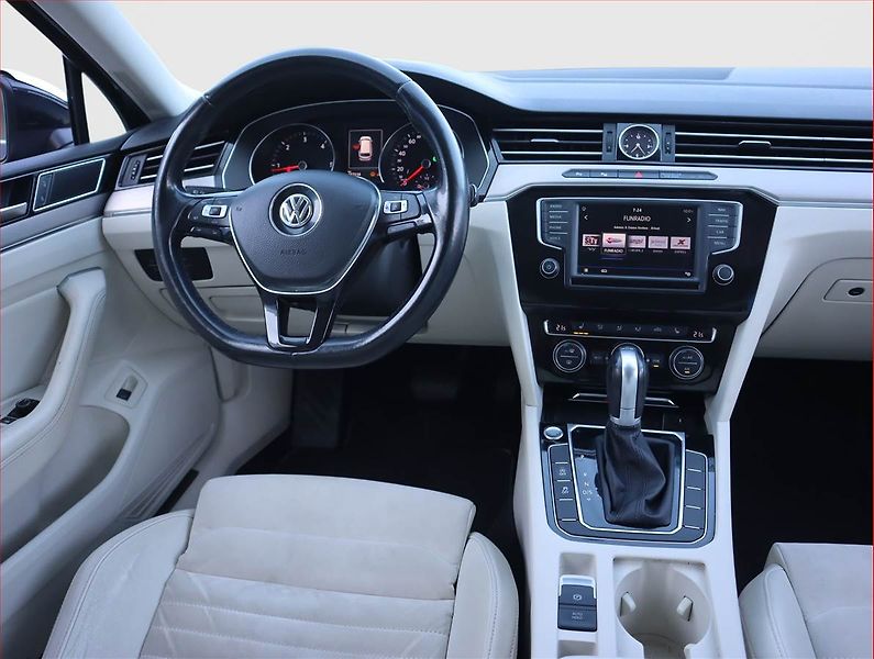 Volkswagen Passat (2017) Highline 2.0 TDI, 4X4 - fotka 7 z 21
