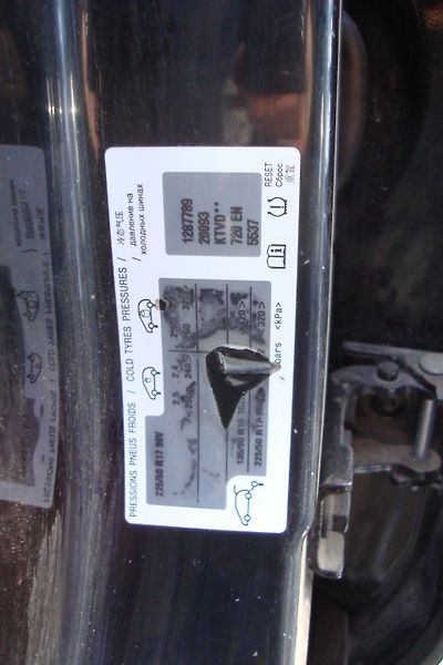 Peugeot 3008 (2013) 1.6HDi,Hybrid 4,AUT,4x4,Panora - fotka 71 z 78