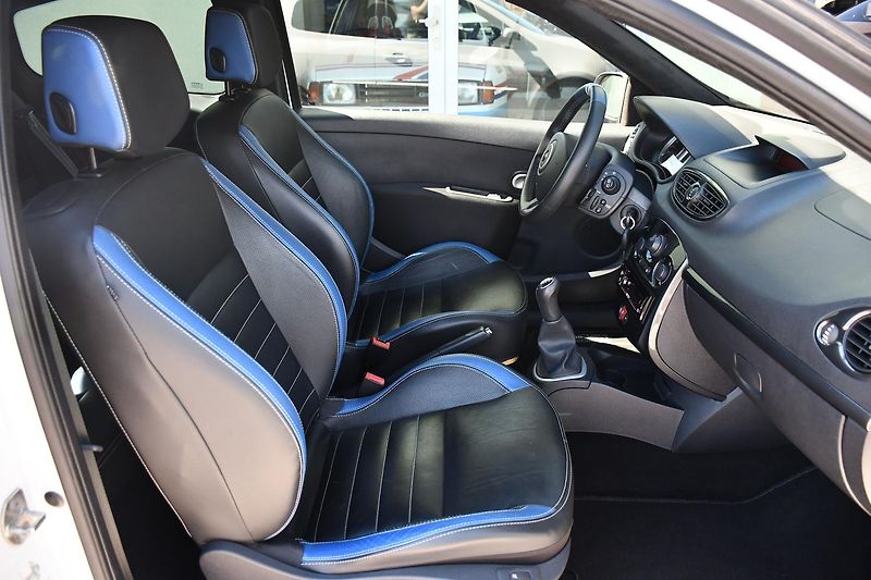 Renault Clio 1,2i 55KW SPORT 2xKOLA  - fotka 14 z 36