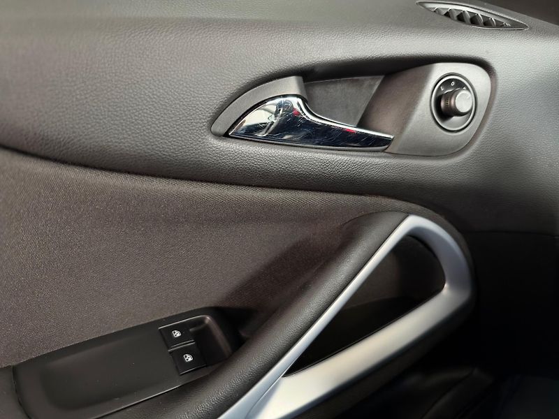 Opel Zafira (2012) 1.4T - 1.Majitel - CZ - fotka 16 z 22