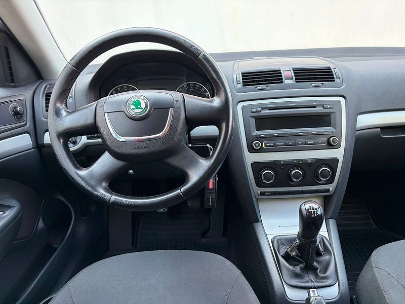 Škoda Octavia 1.6 TDi, ČR - fotka 13 z 20