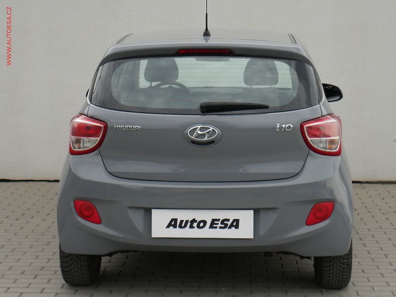 Hyundai i10 (2014) 1.0i, ČR, AC, temp - fotka 5 z 18
