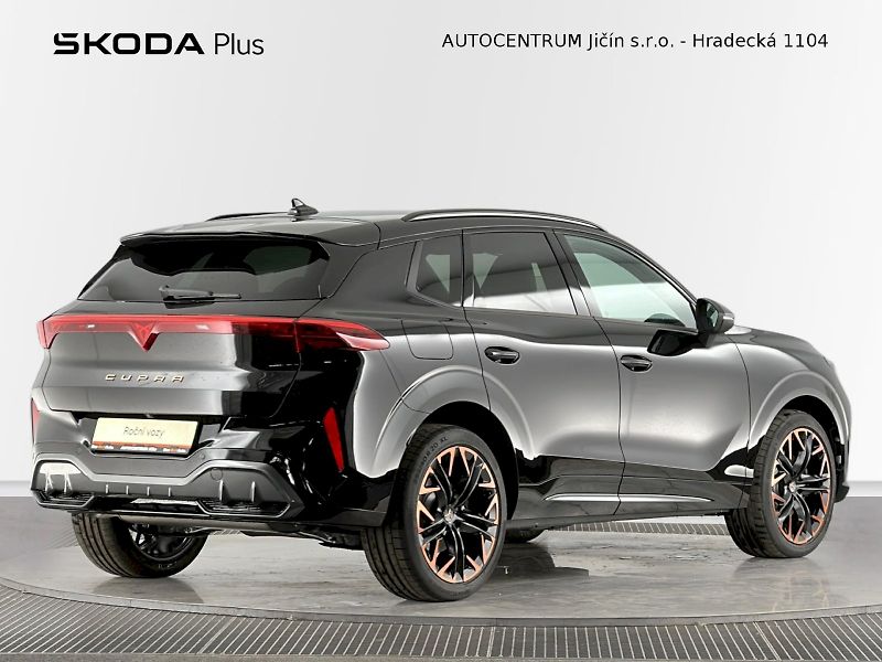 Cupra Terramar (2026) VZ 2.0 TSI 195kW 4x4 DSG - fotka 2 z 30