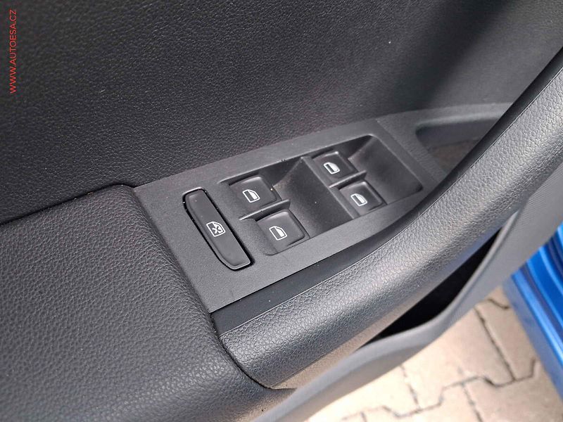 Škoda Octavia (2014) 1.6 TDi, Elegance, TZ - fotka 13 z 16