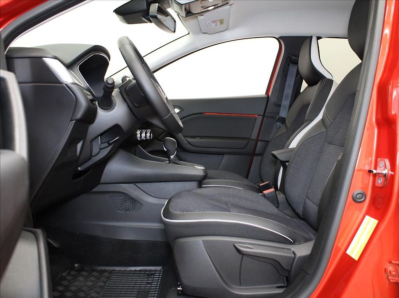 Renault Captur 1,6 E-Tech Hybrid 17 010km! - fotka 6 z 22
