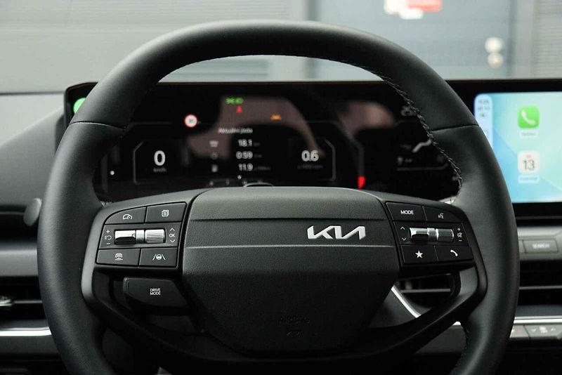 Kia K4 s motorem 1.6 turbo.
