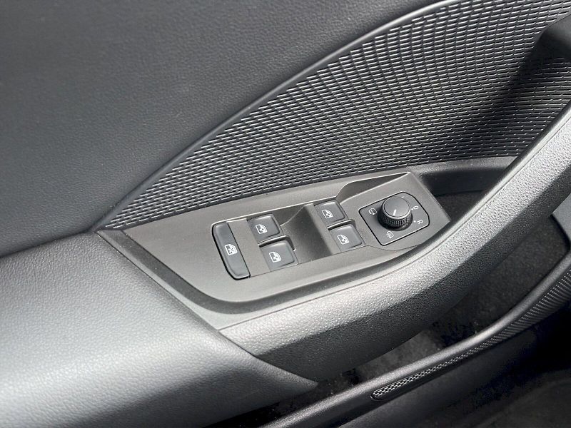 Škoda Octavia (2023) 2.0 TDI 110kW DSG Style Plus c - fotka 24 z 34