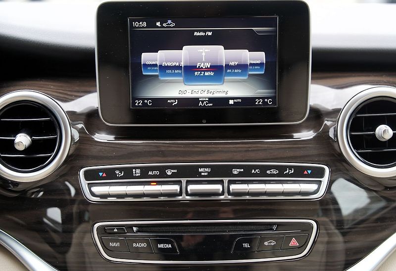 Mercedes-Benz Třídy V V 250d /Long/kůže/kamera - fotka 36 z 40