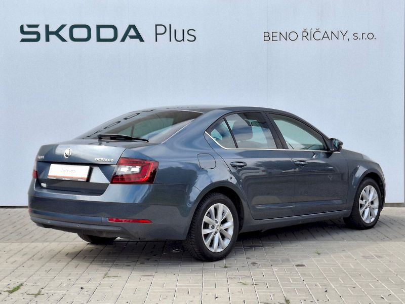 Škoda Octavia (2019) Style DSG 2,0TDi 110kW - fotka 2 z 31