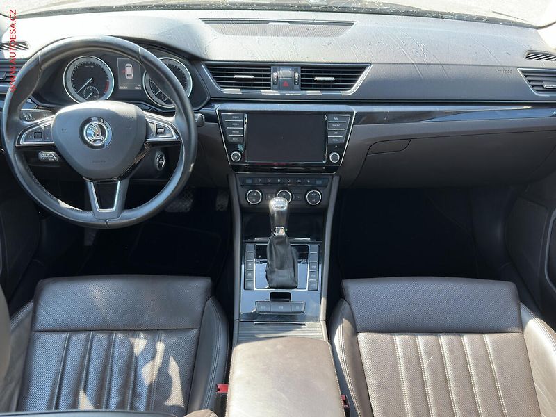 Škoda Superb (2015) 2.0 TDi 4x4, ČR, DSG, bixen - fotka 8 z 23