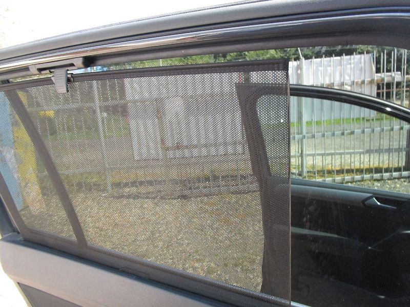 Volkswagen Touran 1,5TSI-110KW-7-MÍSTNÝ-NOVÁ STK - fotka 23 z 28
