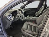 Volvo V60 B4 Plus Dark - náhled 9