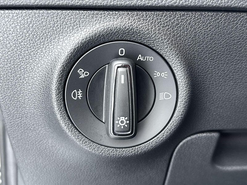 Škoda Karoq (2025) 2.0 TDI 4x4 DSG SportLine - fotka 18 z 34