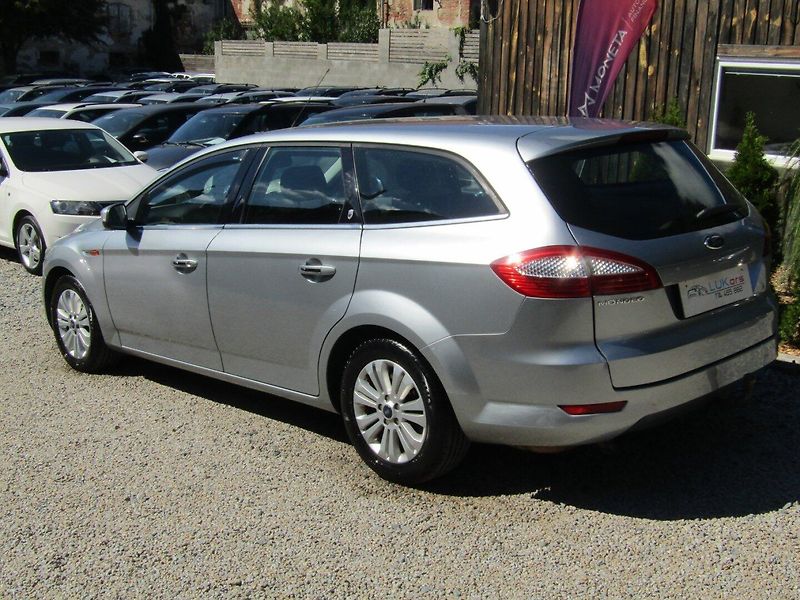 Ford Mondeo (2008) 2.0 TDCi GHIA 1.MAJITEL - fotka 5 z 43
