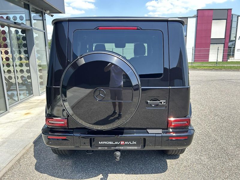Mercedes-Benz Třídy G G 450d AMG SUPERIOR NIGHT ZÁRU - fotka 6 z 36