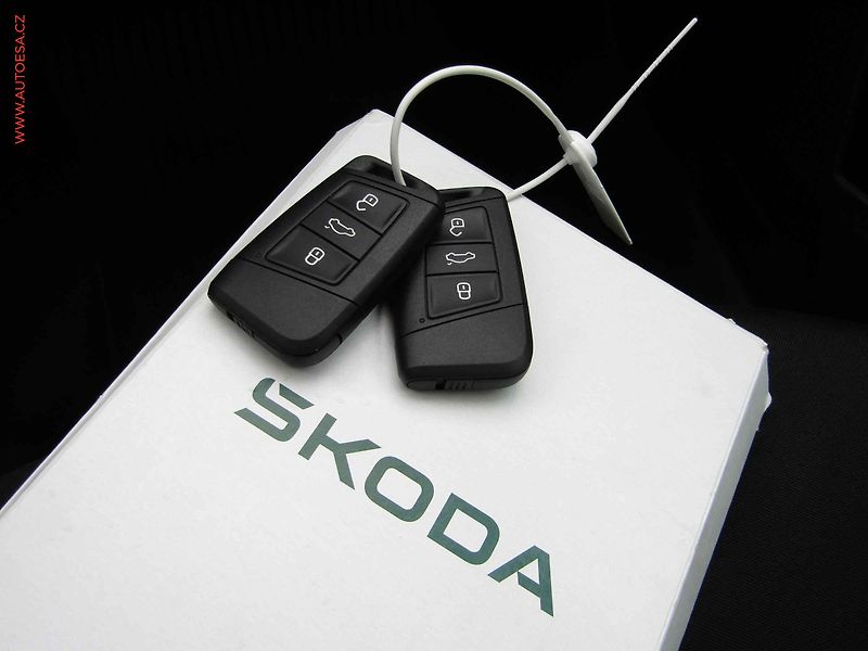 Škoda Karoq (2025) 2.0 TDi, 1.maj,ČR, Fresh - fotka 22 z 22