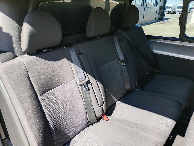 Peugeot Expert (2026) POLOCOMBI L3 2.2BHDi 150k EAT8 - fotka 20 z 24