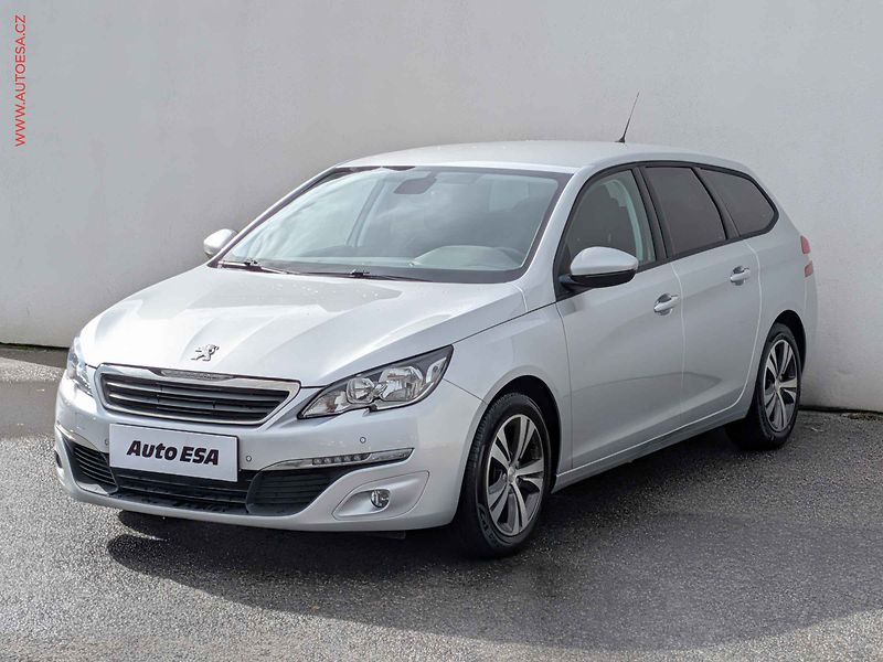 Peugeot 308 (2017) 1.6HDi, 2.maj,ČR, autoAC - fotka 3 z 14