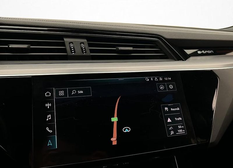 Audi e-tron 55 Quattro 360kam Tažné LED - fotka 11 z 23