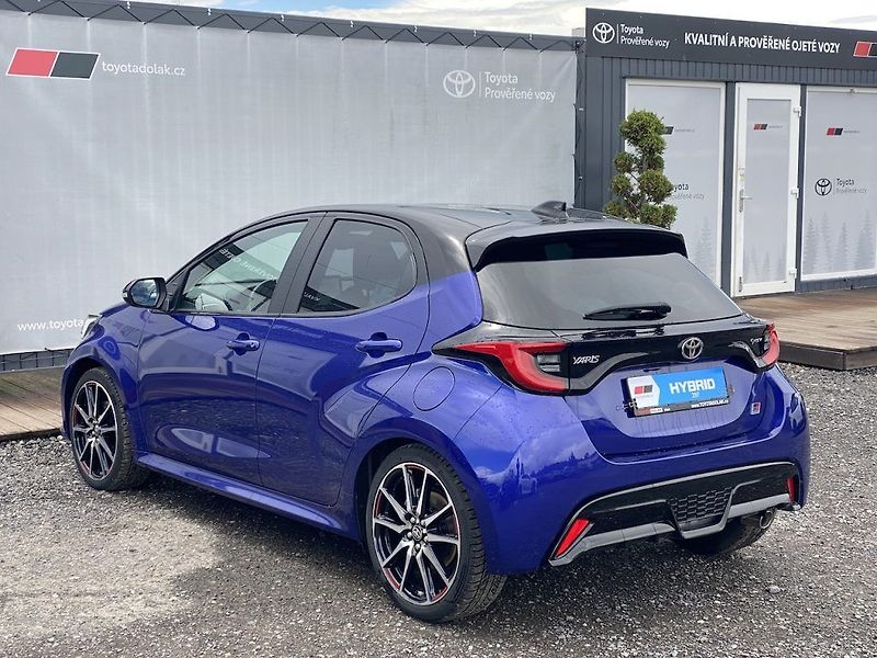 Toyota Yaris 1.5HEV, ČR-1m, GR Sport, DPH - fotka 5 z 17