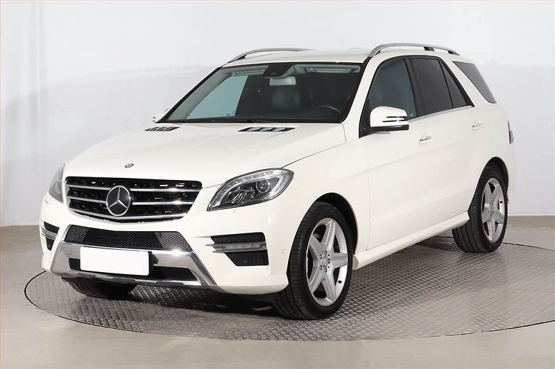 Mercedes-Benz Třídy M (2014) ML 350 BlueTEC, 4X4, Automat - fotka 2 z 28