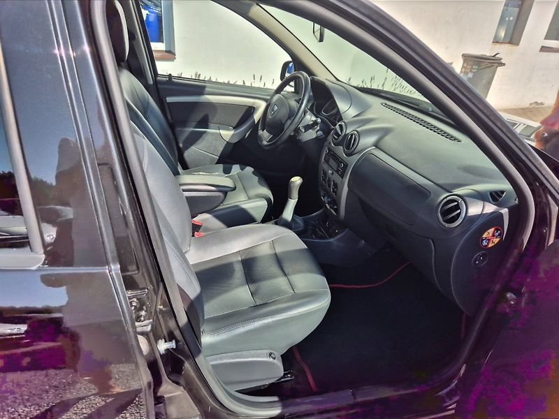 Dacia Duster (2013) 1.6 i Rozvody,Serviska - fotka 12 z 29
