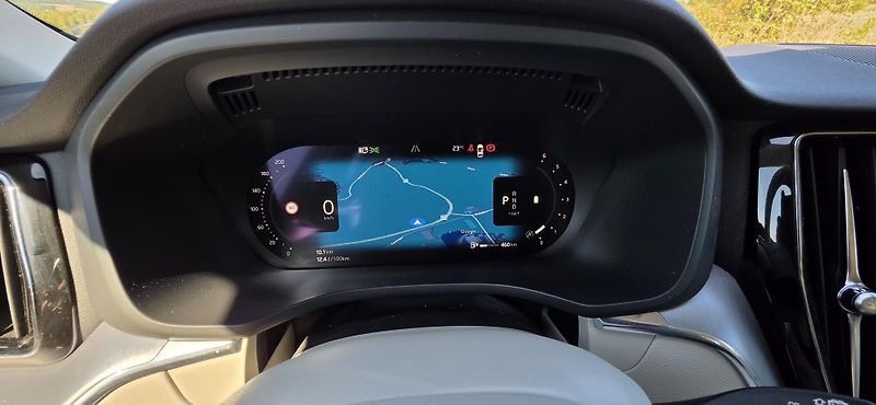 Volvo XC60 (2021) B4 AWD - fotka 14 z 30