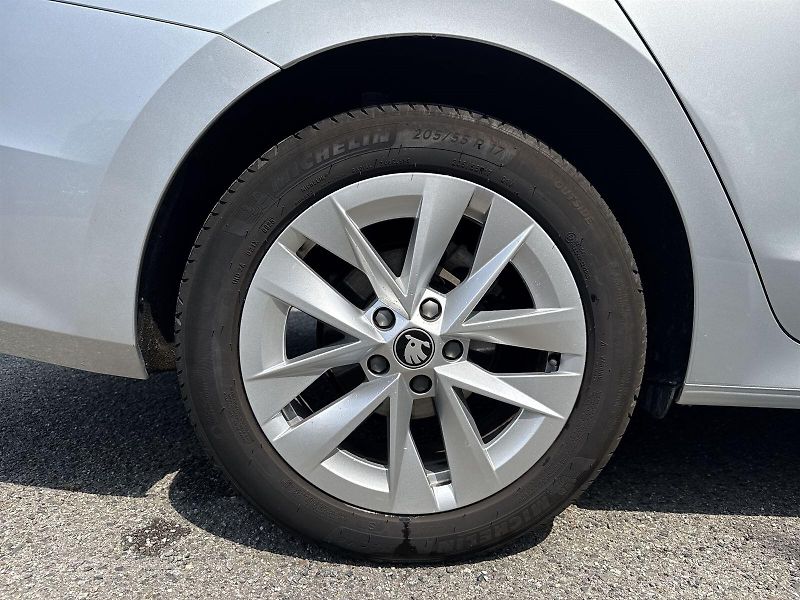 Škoda Octavia (2025) 1.5 TSI e-TEC DSG Top Selectio - fotka 30 z 33