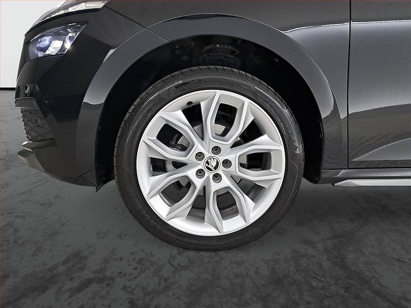 Škoda Kamiq (2021) Style Plus 1.0 TSI - fotka 15 z 19
