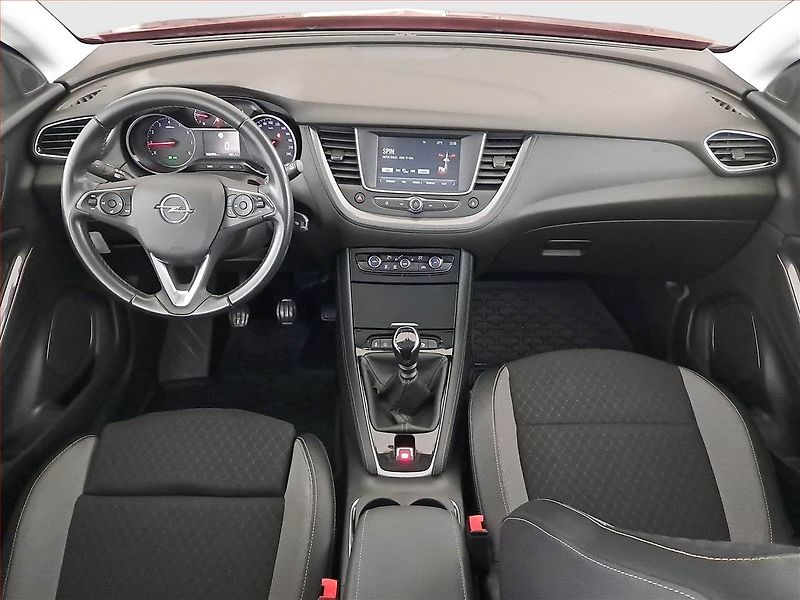 Opel Grandland X (2021) 1.2 Turbo, ČR,1.maj, Kůže - fotka 8 z 16