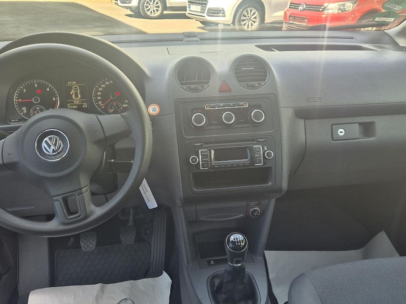 Volkswagen Caddy (2014) - fotka 10 z 15