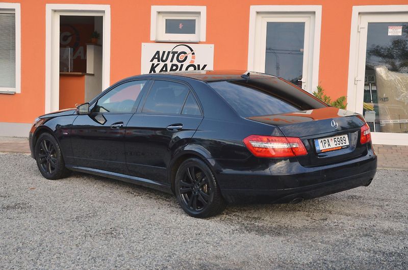 Mercedes-Benz Třídy E (2009) E 350 CGi 215kW Avantgarde - fotka 4 z 8