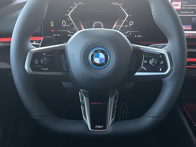BMW i5 eDrive40 M-Sport HuD 360 ACC T - fotka 12 z 17