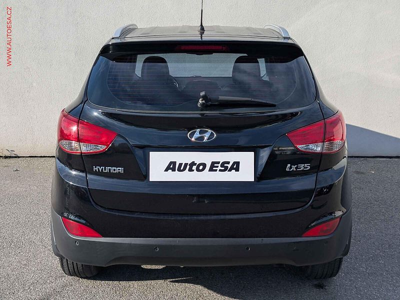 Hyundai ix35 (2013) 1.6 GDi, 2.maj,ČR, servis - fotka 5 z 18