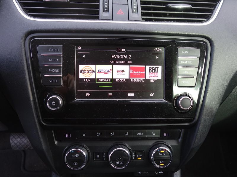 Škoda Octavia (2016) Combi Style 2.0 TDi DSG Xenony - fotka 13 z 17